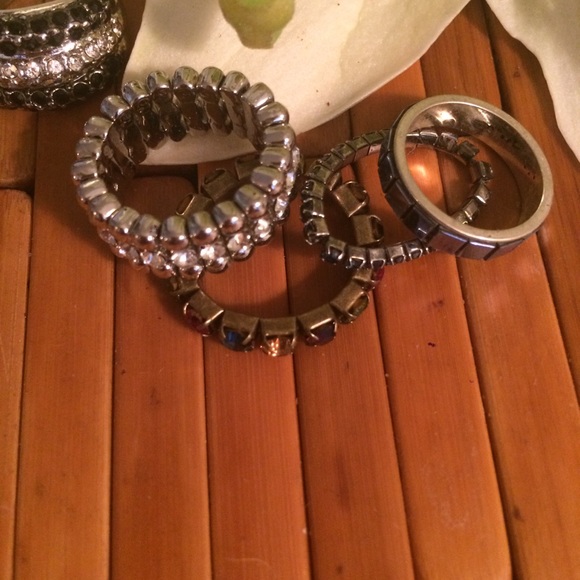 Six Assorted Costume Ring Blings! - Picture 4 of 5